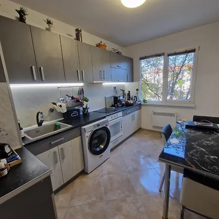 Apartament Teo - Botev Stadium - Center